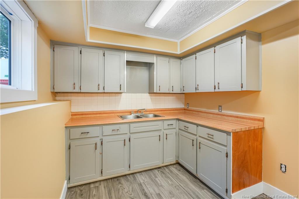 49 Berwick St, Fredericton, NB