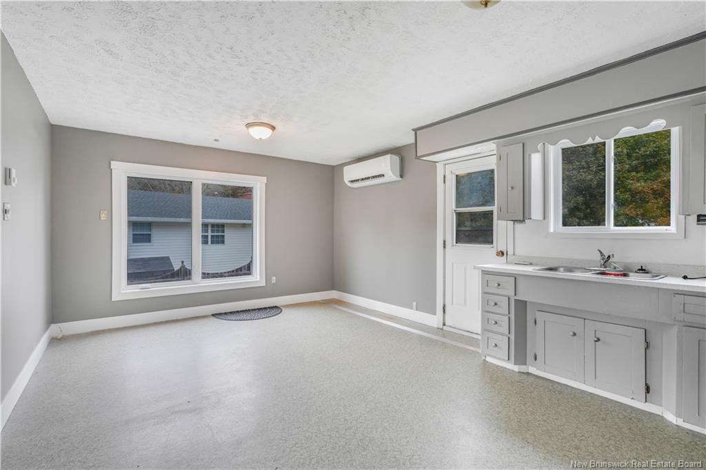 49 Berwick St, Fredericton, NB