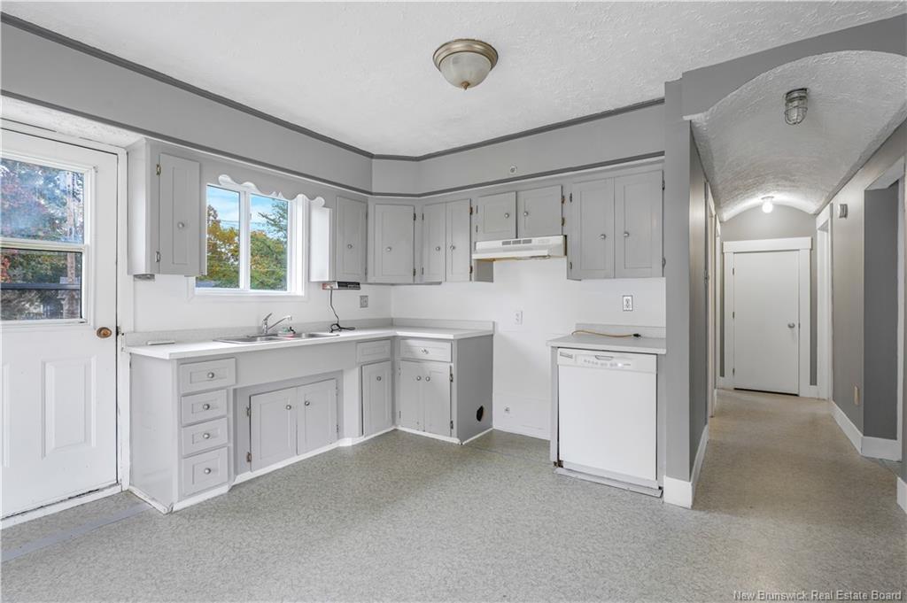 49 Berwick St, Fredericton, NB