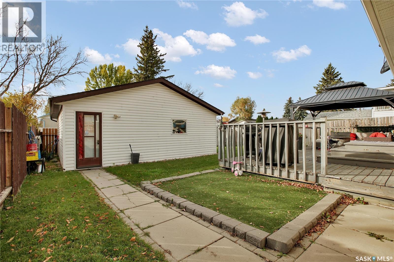 106 Shea Crescent, Saskatoon, SK