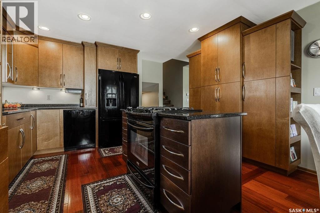 222 Gathercole Crescent, Saskatoon, SK