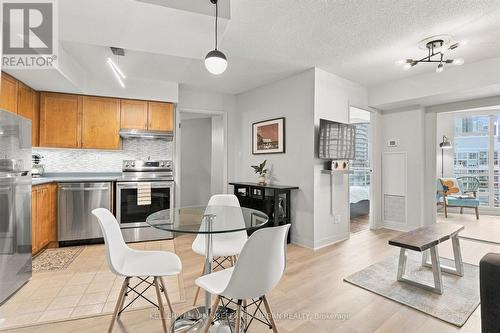 1102 - 650 QUEENS QUAY W  Toronto, ON M5V 2Y7