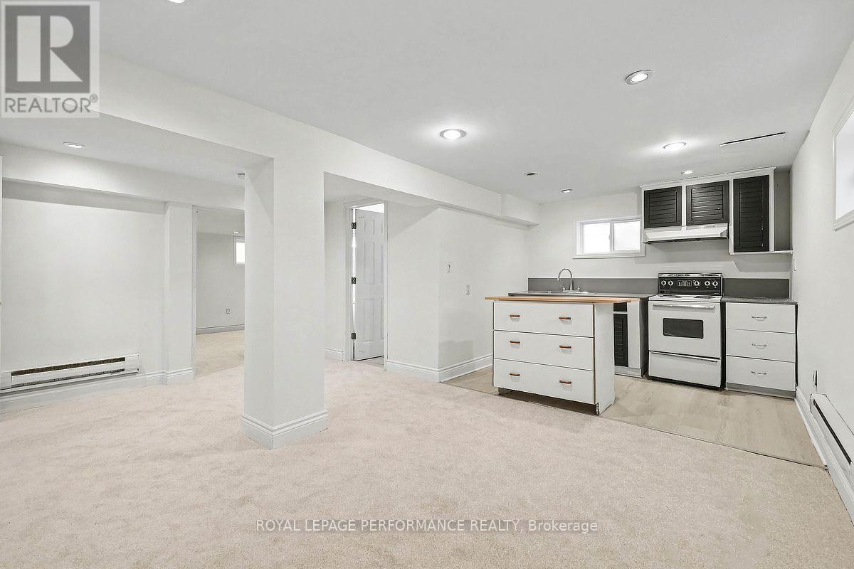 856 Iroquois Road, Ottawa, ON