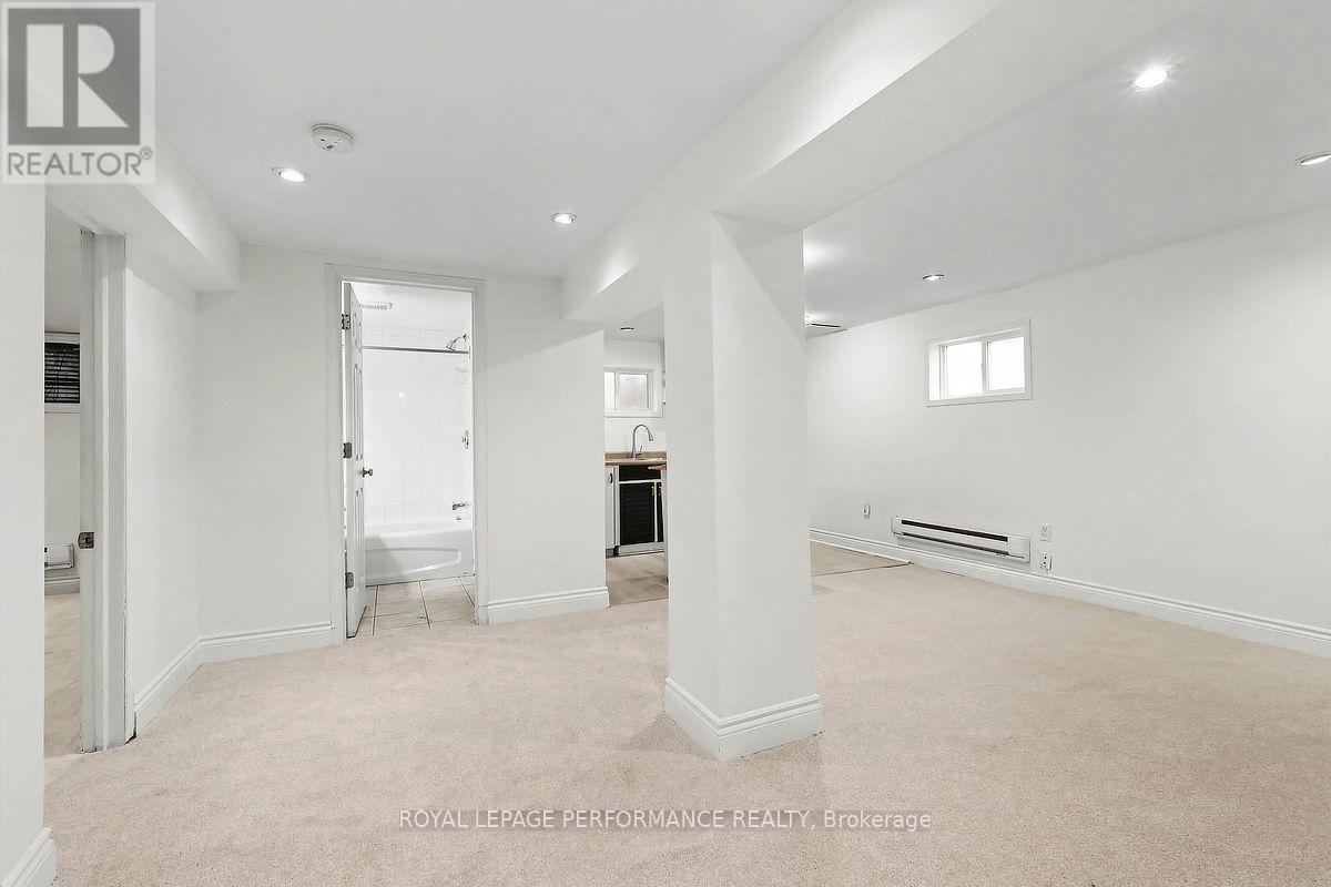 856 Iroquois Road, Ottawa, ON