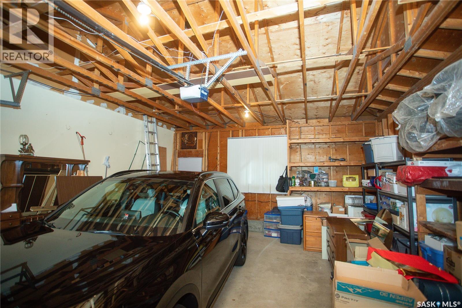 114 Willoughby Crescent, Saskatoon, SK