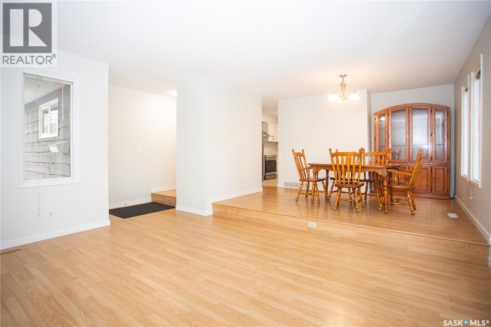 114 Willoughby Crescent, Saskatoon, SK