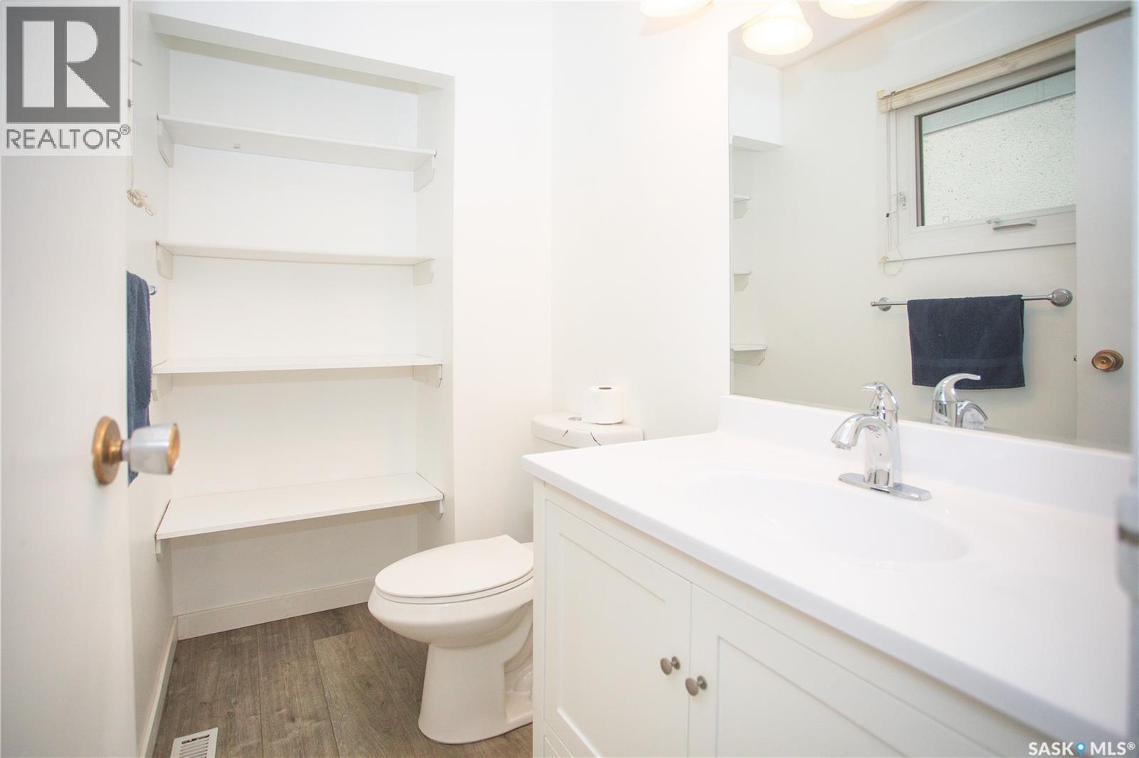 114 Willoughby Crescent, Saskatoon, SK