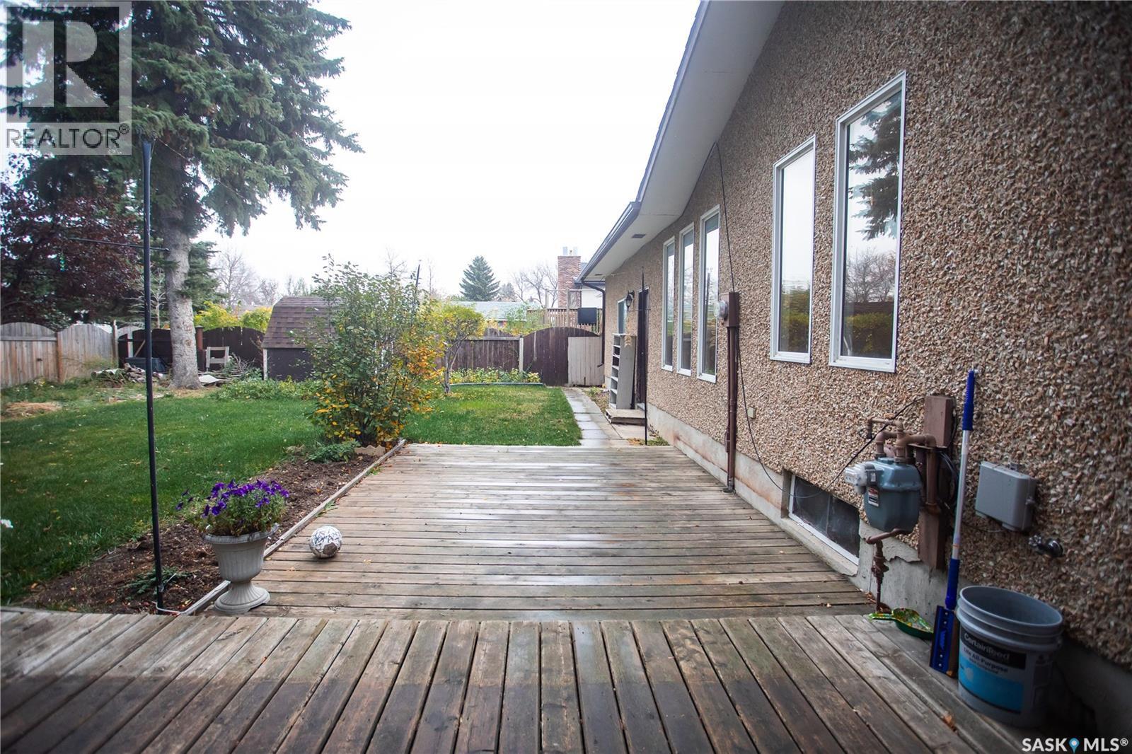 114 Willoughby Crescent, Saskatoon, SK