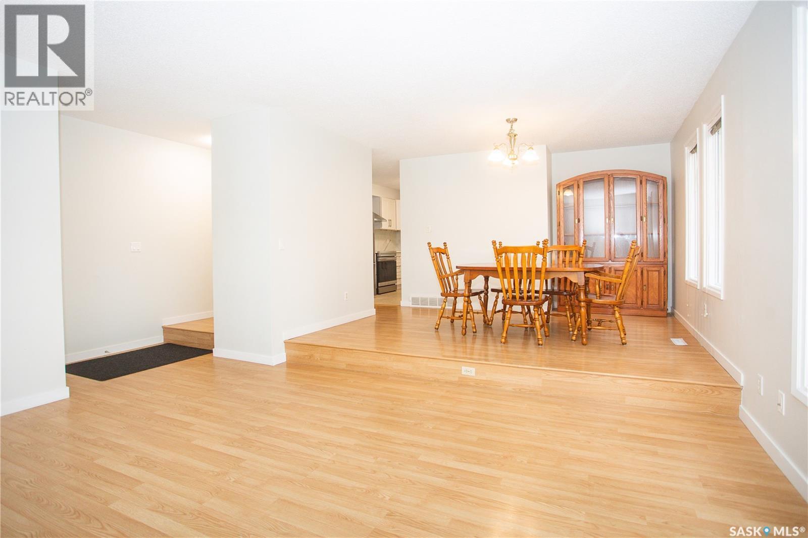 114 Willoughby Crescent, Saskatoon, SK