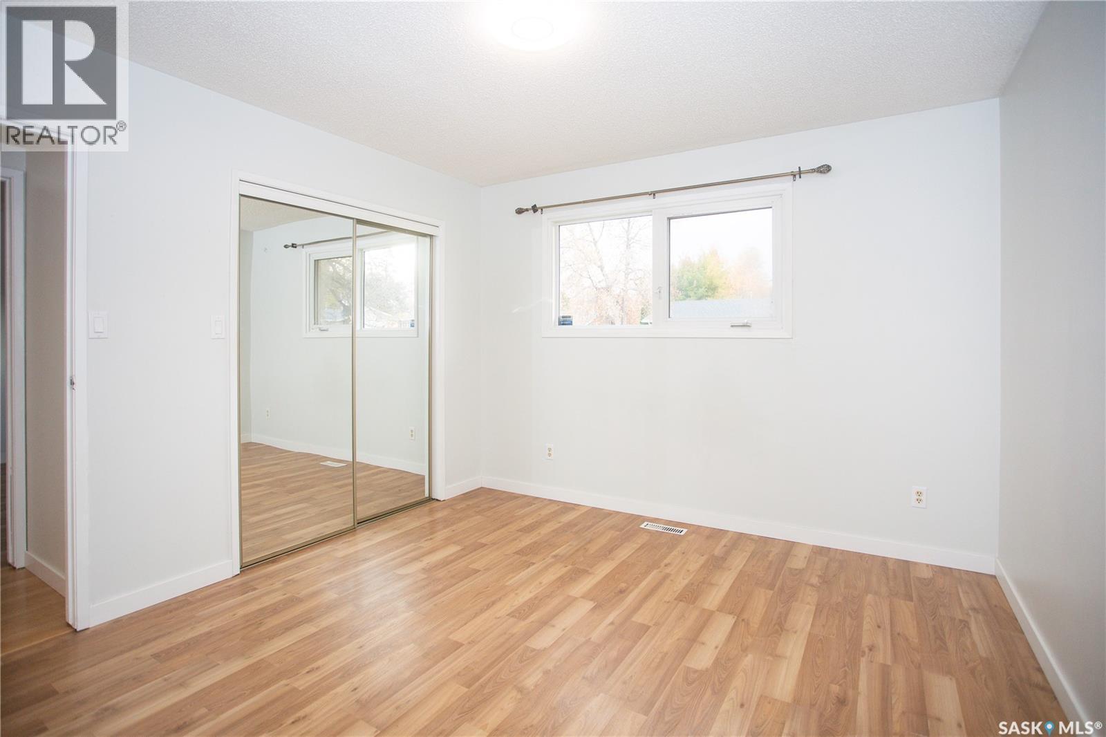 114 Willoughby Crescent, Saskatoon, SK