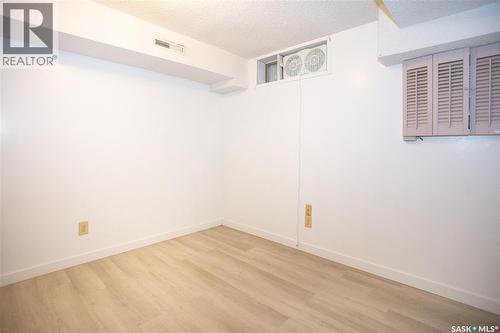 114 Willoughby Crescent, Saskatoon, SK 