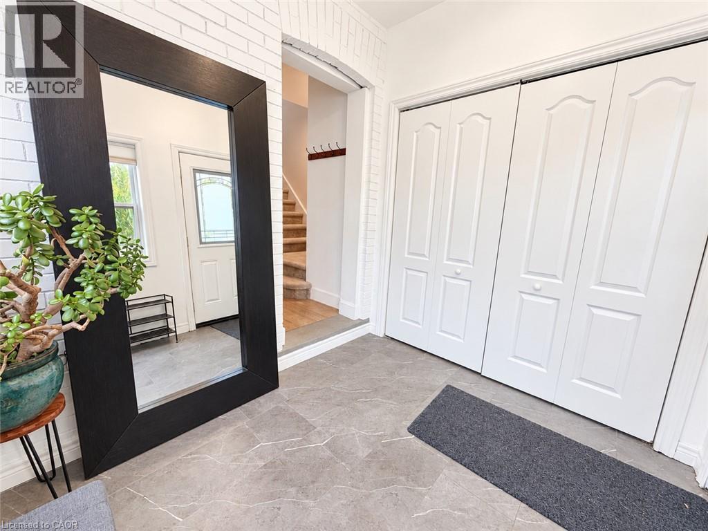 826 Beach Boulevard, Hamilton, ON