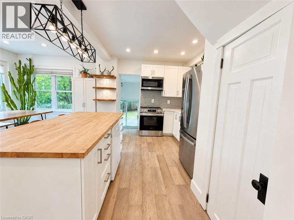 826 Beach Boulevard, Hamilton, ON