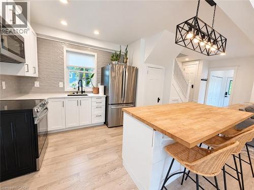 826 Beach Boulevard, Hamilton, ON 