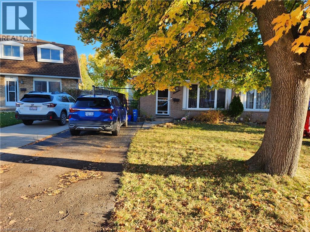 16 Glebe Court, Hamilton, ON