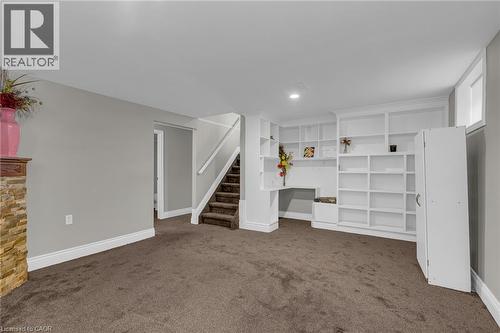 16 Glebe Court, Hamilton, ON 