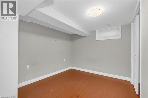 16 Glebe Court, Hamilton, ON 