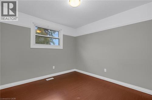 16 Glebe Court, Hamilton, ON 