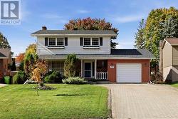 187 Country Club PL Sault Ste. Marie, ON P6A 5Z8