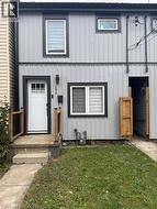 197 FERGUSON Avenue S Hamilton, ON L8N 2N2