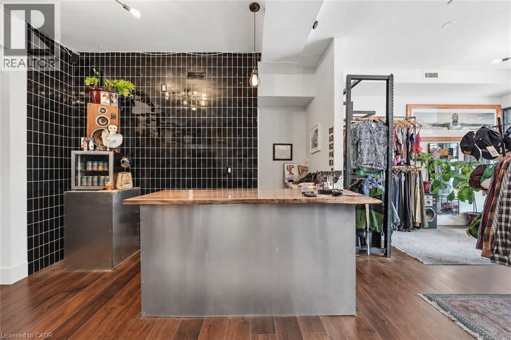 1044 King Street W, Hamilton, ON
