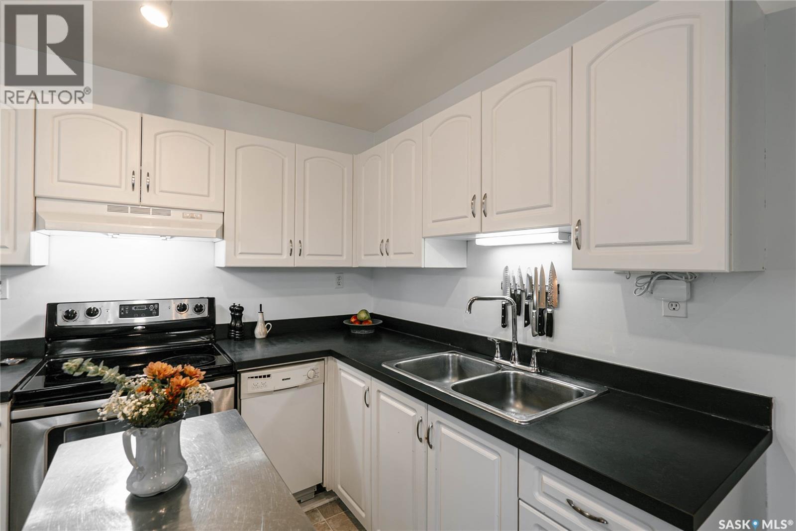 408 25Th Street W, Saskatoon, SK