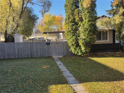 342 Brentwood Village  Brandon, MB R7B 4B8
