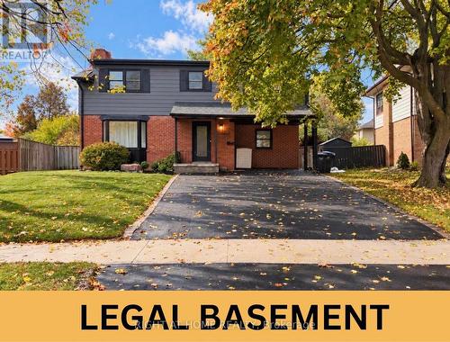 9 CRESTVIEW AVENUE  Brampton, ON L6W 2R7