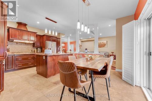 16 Sistine Court, Hamilton, ON 