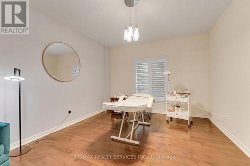 16 Sistine Court, Hamilton, ON 