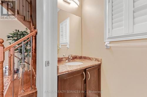 16 Sistine Court, Hamilton, ON 