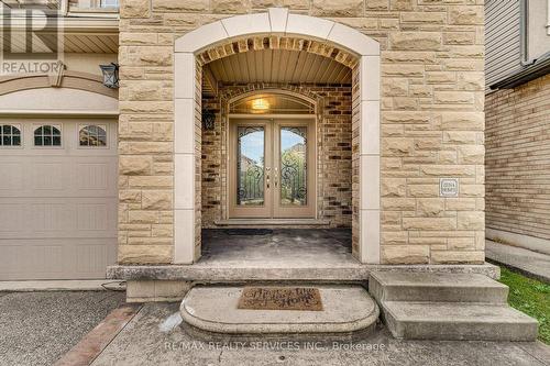 16 Sistine Court, Hamilton, ON 