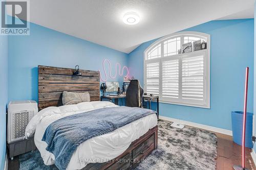 16 Sistine Court, Hamilton, ON 