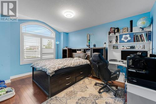 16 Sistine Court, Hamilton, ON 