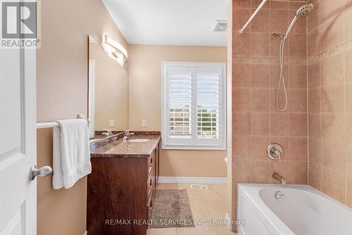 16 Sistine Court, Hamilton, ON 