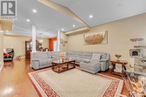 16 Sistine Court, Hamilton, ON 