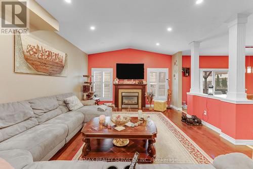 16 Sistine Court, Hamilton, ON 
