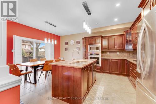 16 Sistine Court, Hamilton, ON 