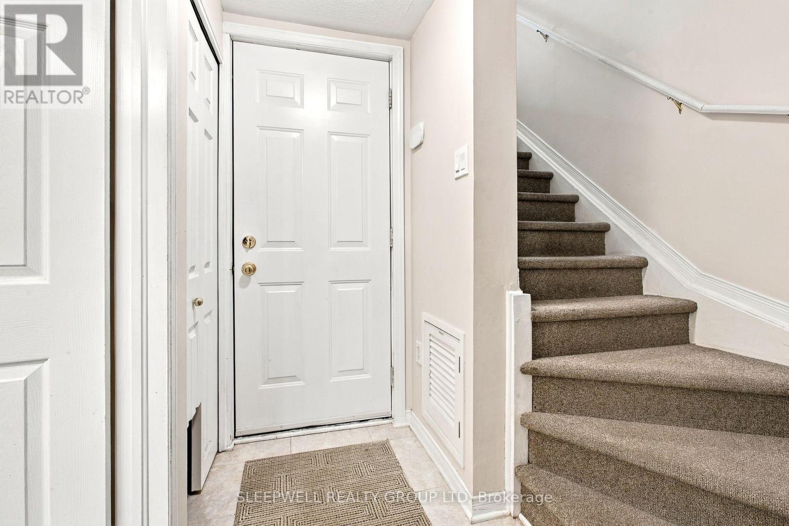 12 Maclean Street, Ottawa, ON