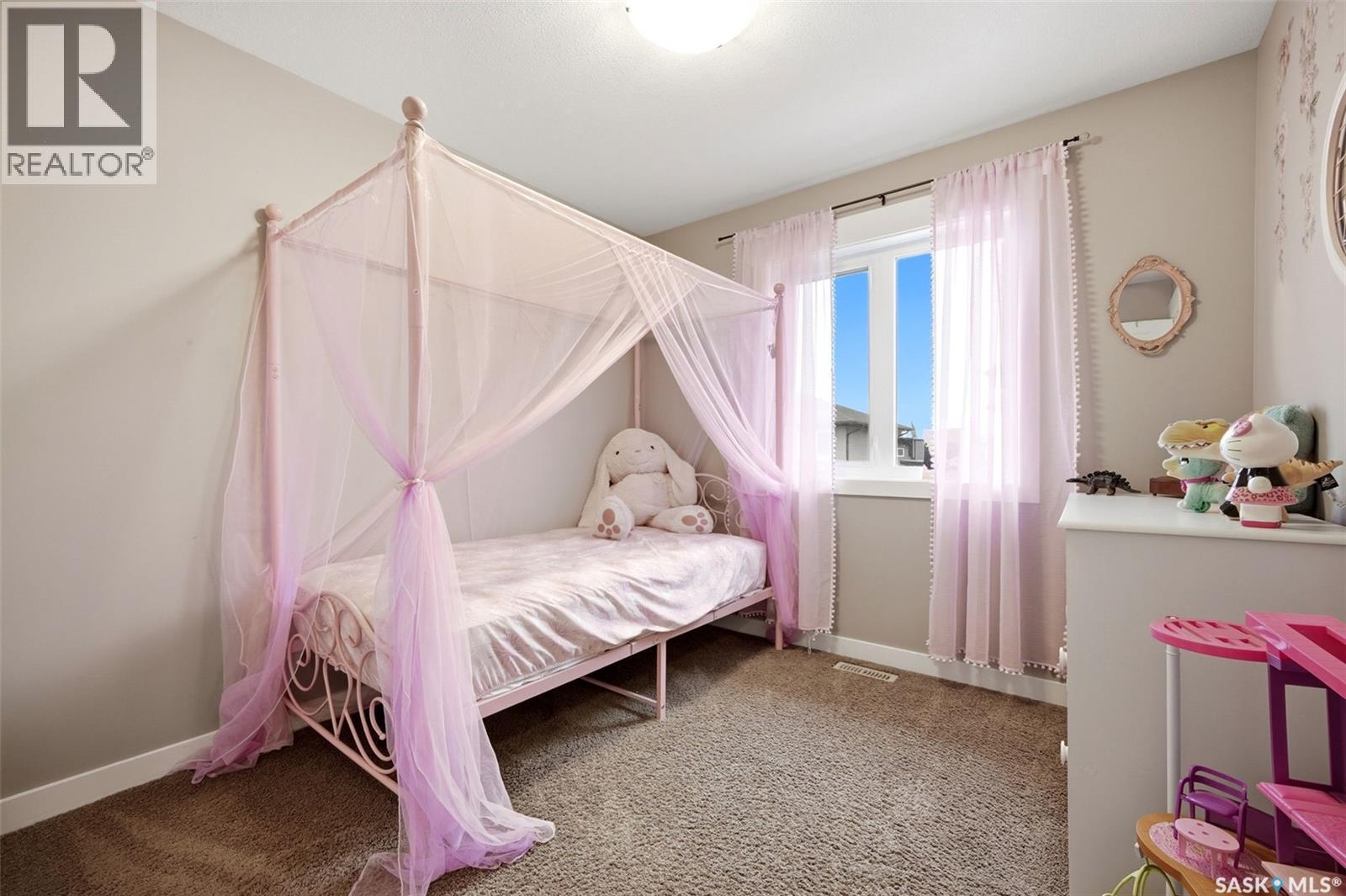 5213 Canuck Crescent, Regina, SK