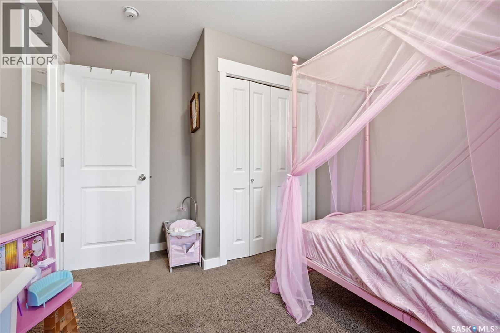 5213 Canuck Crescent, Regina, SK
