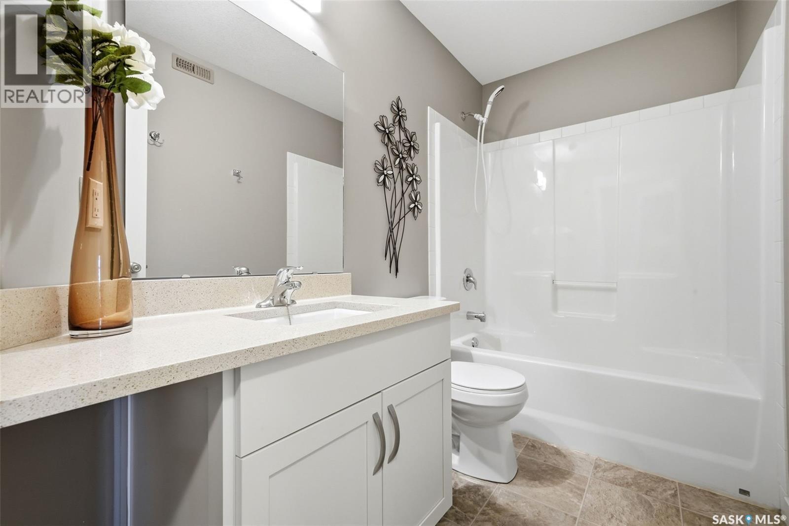 5213 Canuck Crescent, Regina, SK
