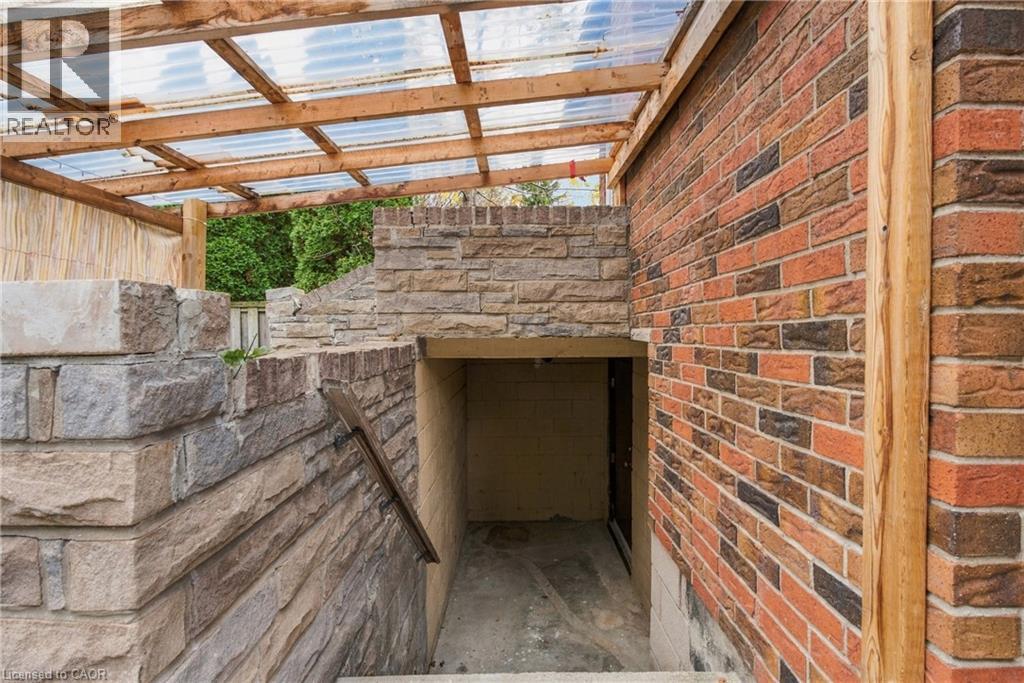 81 East 23Rd Street, Hamilton, ON
