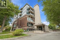 50 MURRAY Street W Unit# 403  Hamilton, ON L8L 1B3