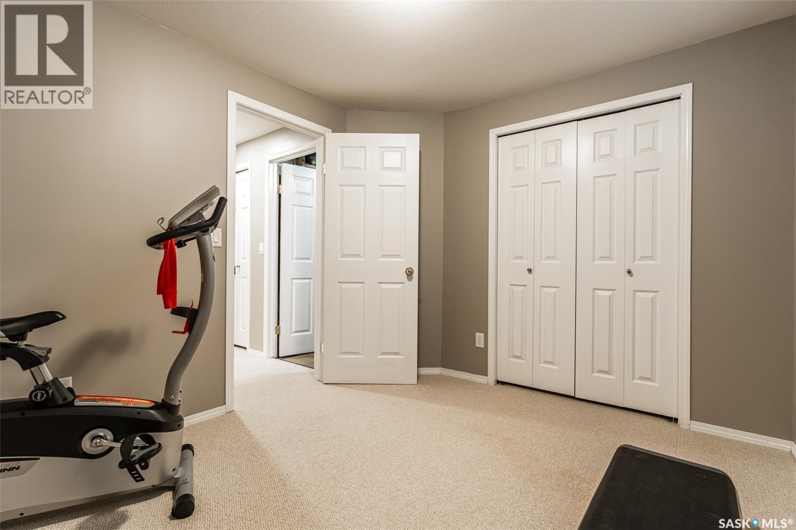 447 Briarvale Court, Saskatoon, SK