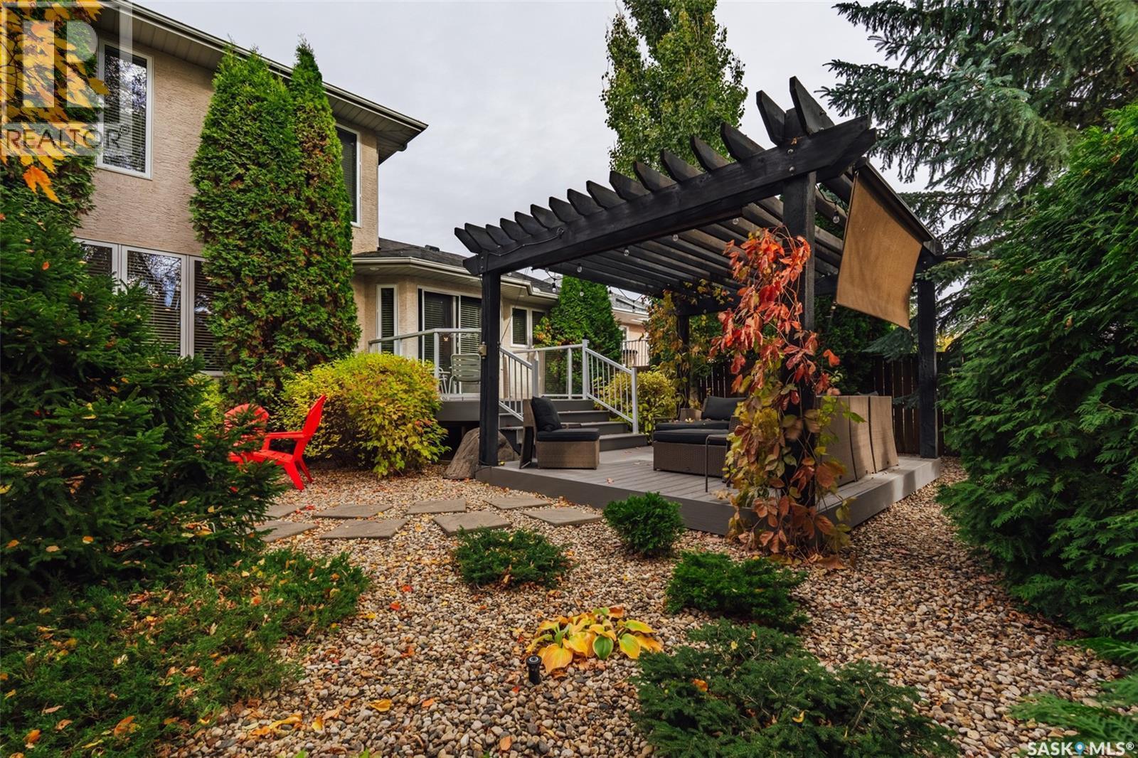 447 Briarvale Court, Saskatoon, SK