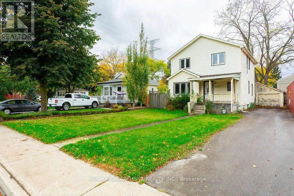 1353 Birch Avenue, Burlington, ON