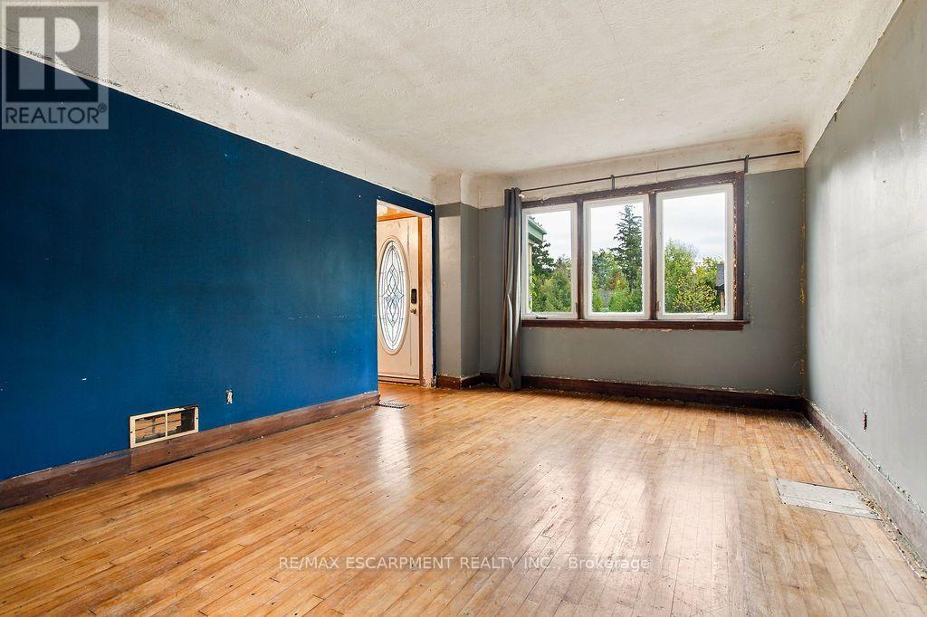 1353 Birch Avenue, Burlington, ON