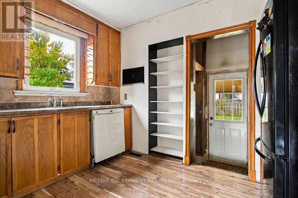 1353 Birch Avenue, Burlington, ON
