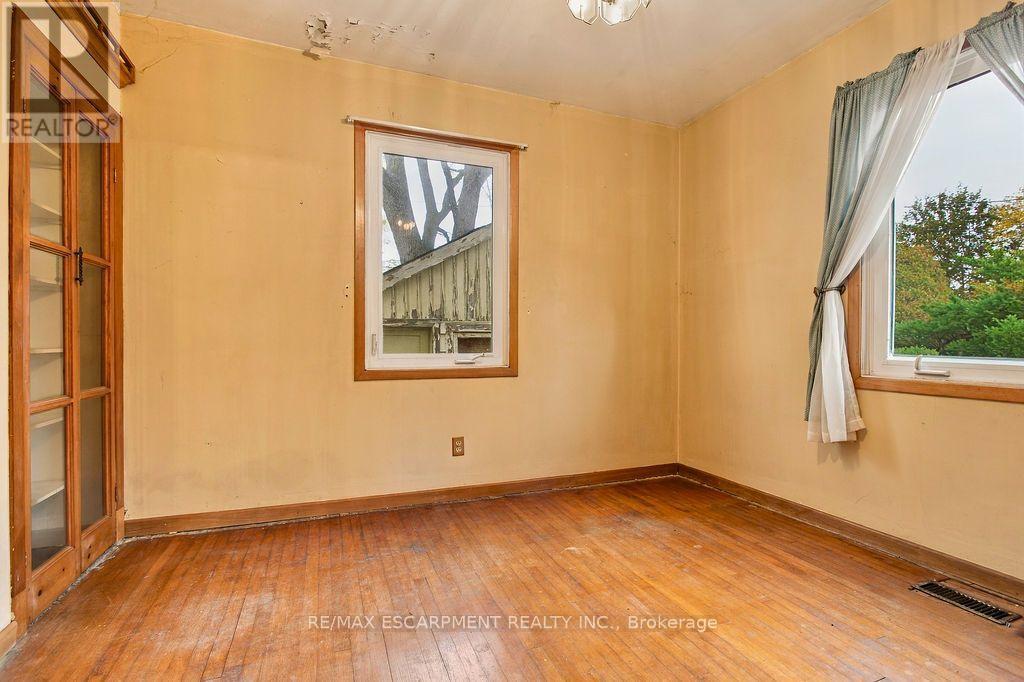 1353 Birch Avenue, Burlington, ON